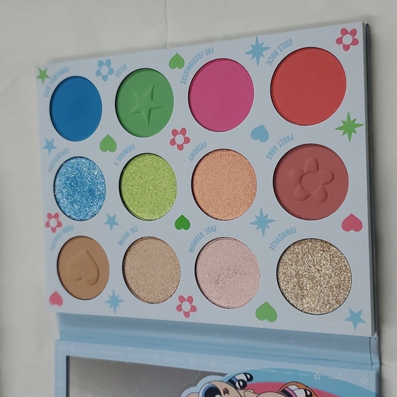 Child's Eyeshadow Makeup - Picture 4 of 4